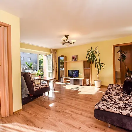 Neriesapartment No.3 With Terrace In Centrum