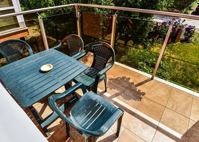 Neriesapartment No.3 With Terrace In Centrum Daire Palanga