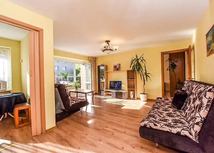 Neriesapartment No.3 With Terrace In Centrum